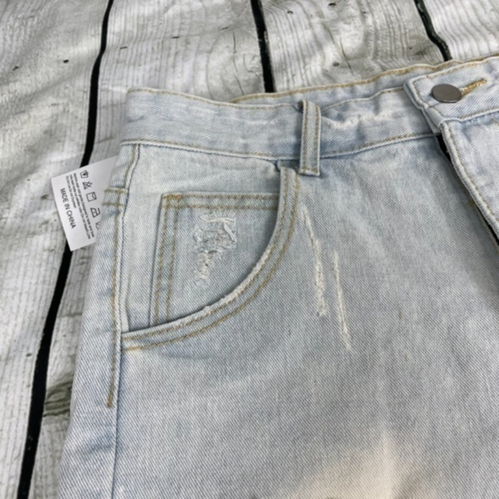 BELLE DE JOUR Light Blue Cutoff Shorts Medium - Picture 6 of 13